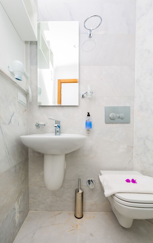 Defne Hotel - Image 21