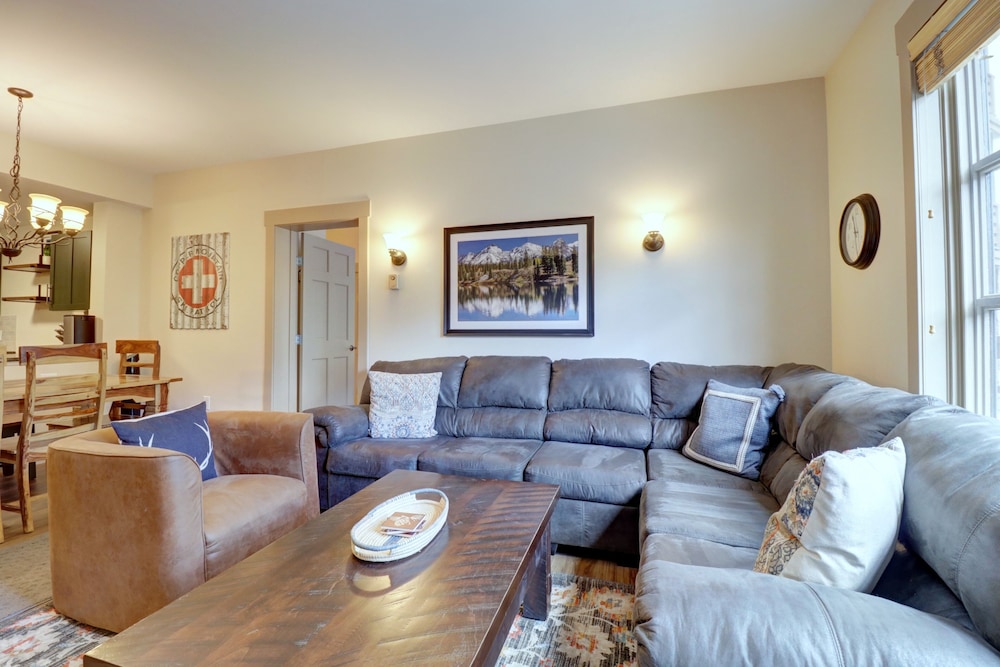 Pp212 Passage Point 2 Bedroom Condo