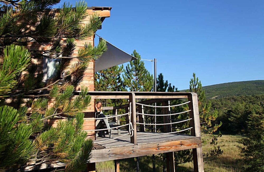 Terre des Baronnies. Cabanes view 5