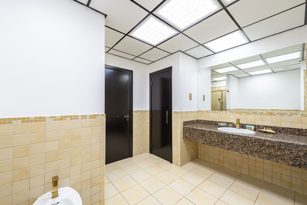 Marco Polo - Deluxe Waterfront Roomy Apt, Perfect for Groups