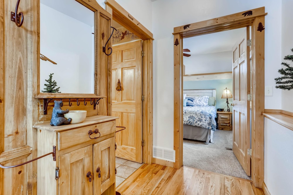 Estes Park Condos - Property Image 83