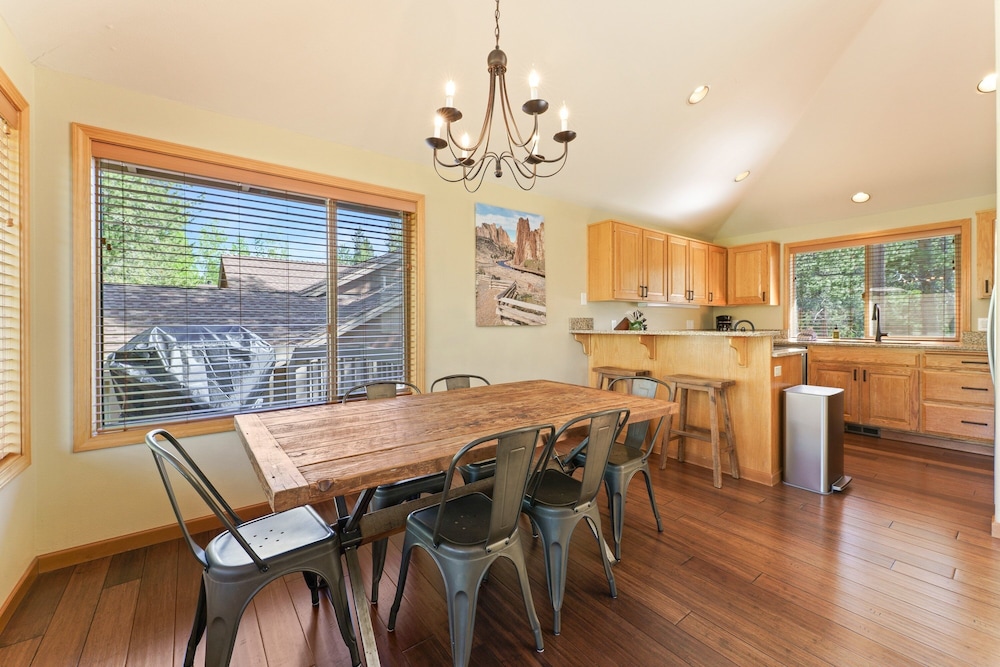 7 Vine Maple 4 Bedroom Home