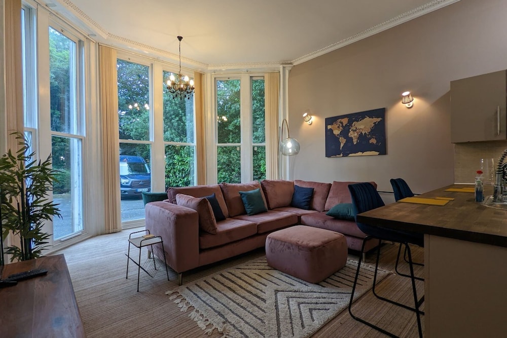 Stunning Period Property, 1BD Flat - Manchester! view 3