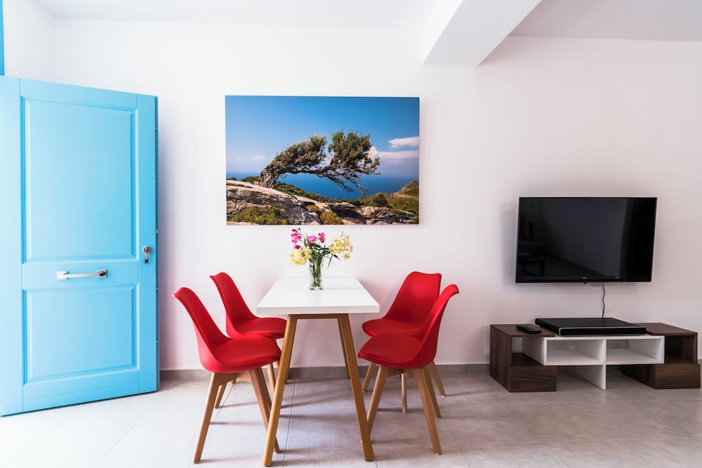 ADELPHI APARTMENTS photo 3