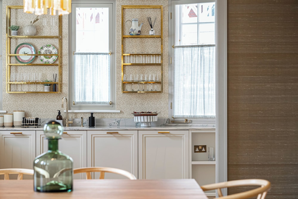 Luxury flats near Big Ben and London Eye