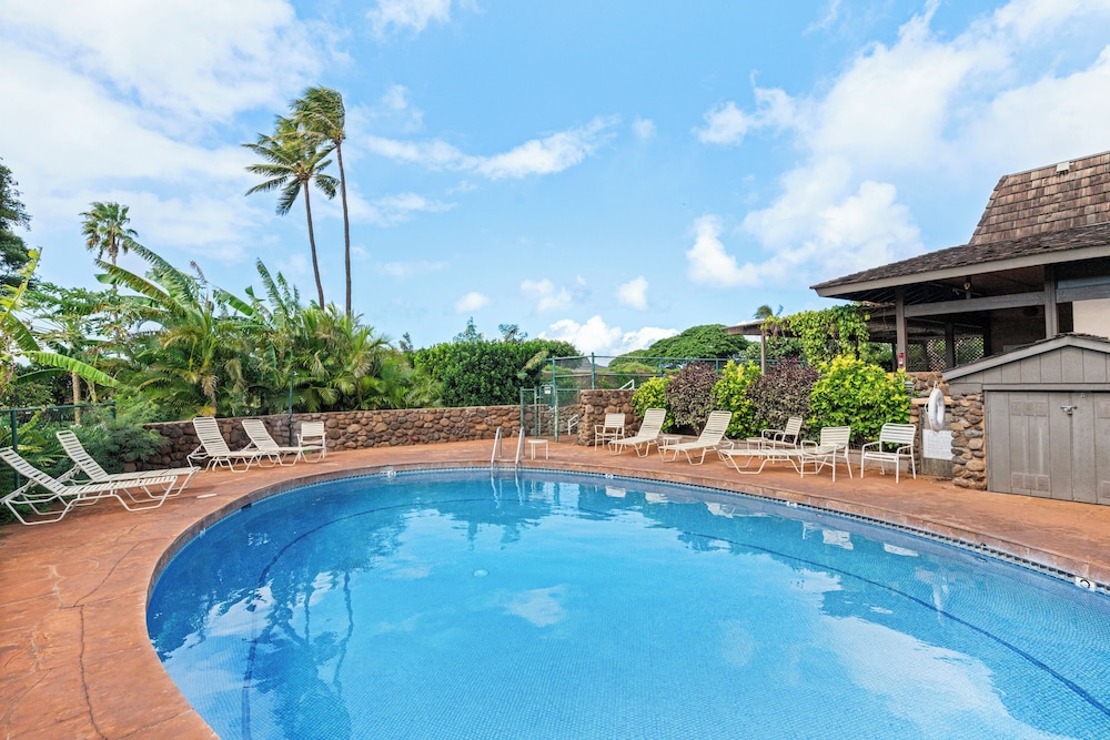 Kaanapali Plantation By Chase N Rainbows