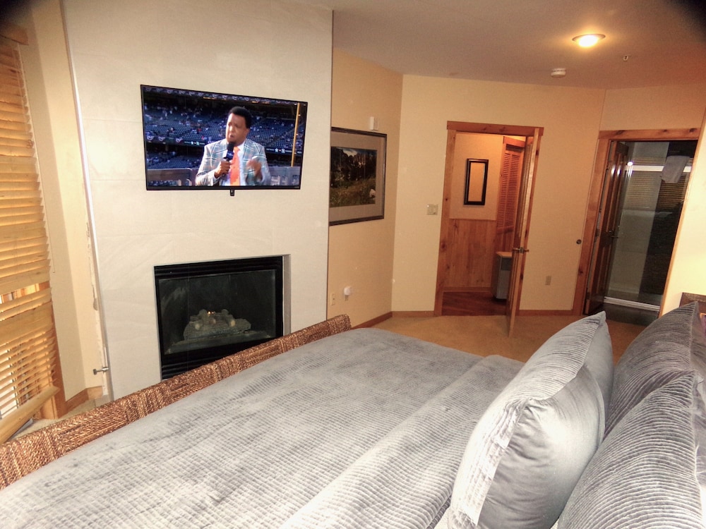 Buffalo Lodge 3 Bed 3 Bath