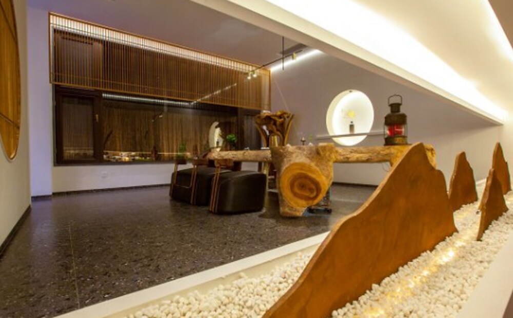 East Sea Hotel Chaozhou view 2