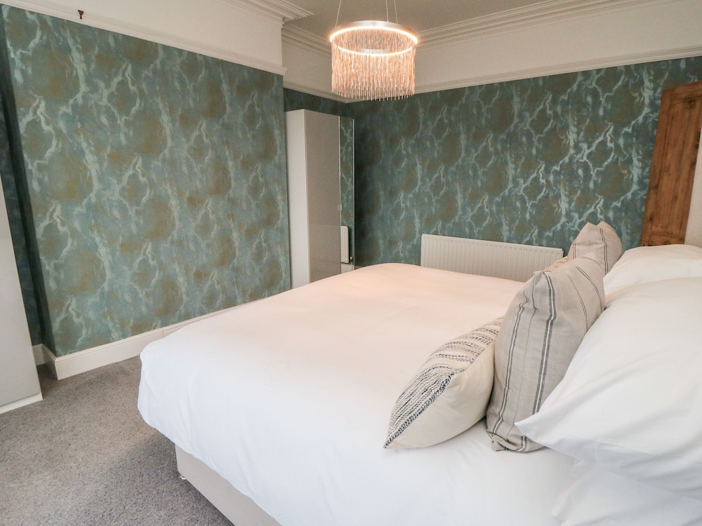 No.20 The Headland