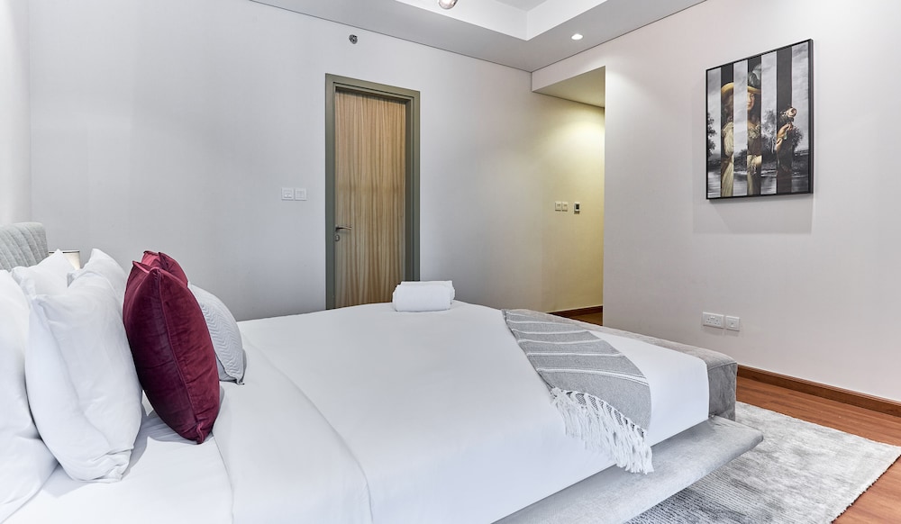 bnbme | Paramount Hotel Midtown | 2 Bdr
