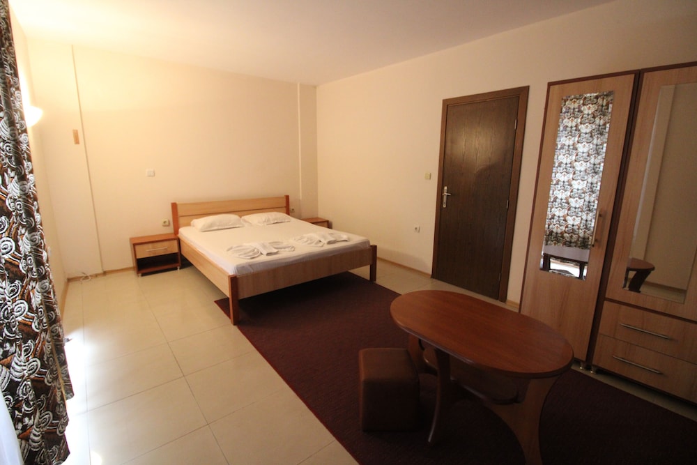 Menada Eden Apartments