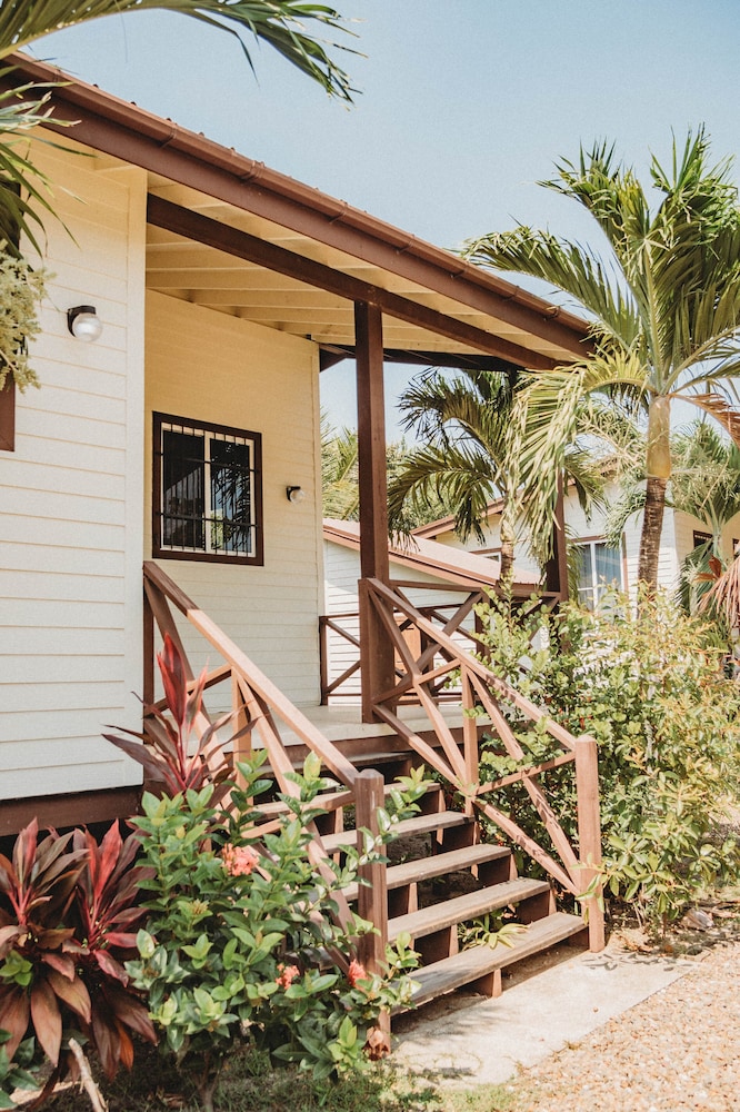 Cuatro Cabana