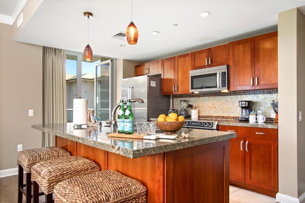 Honua Kai Hokulani 3 Free Rental Cars KBM Resorts Extra-large Corner Suite 3 Units, 4 Bedrooms Ml-1754
