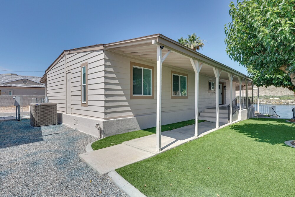 Colorado River Retreat: Bullhead City Home w/ Deck