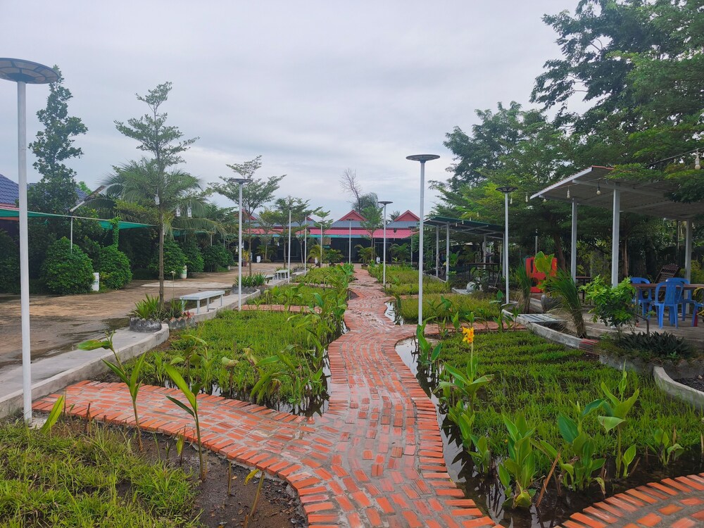 AHHA Bungalow Kampot