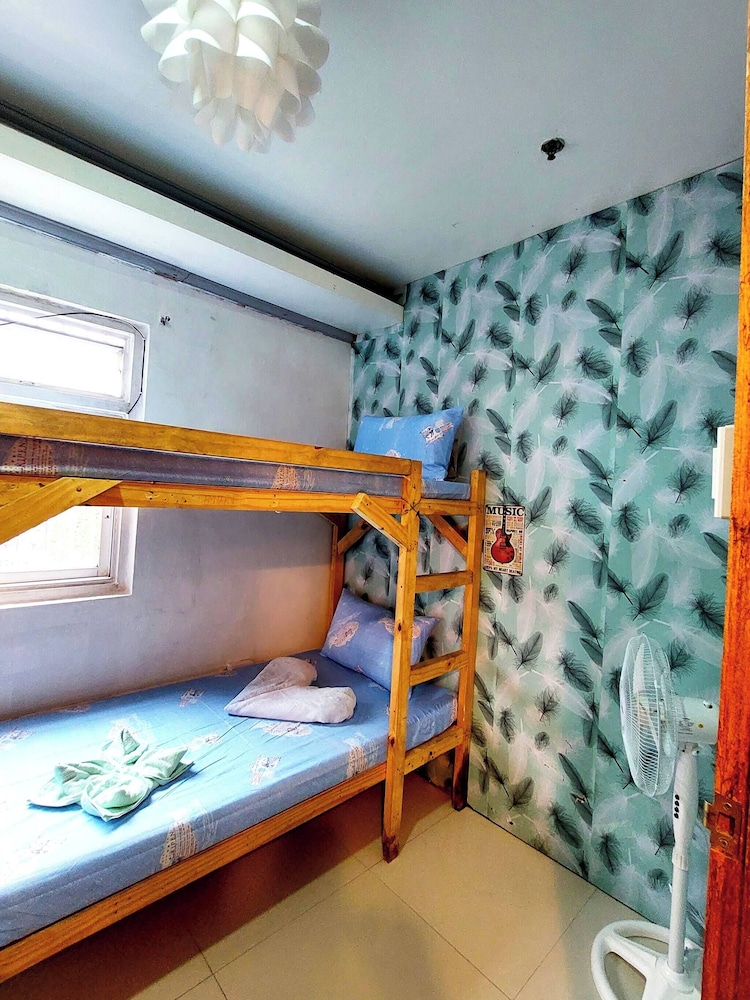Transient House In Baguio, Near Burnham