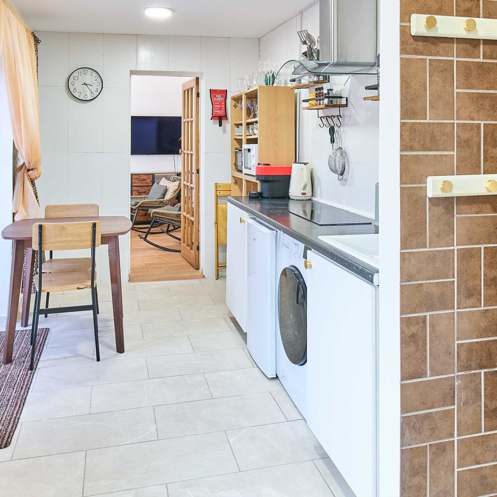 Host Stay Urban Nest view 5