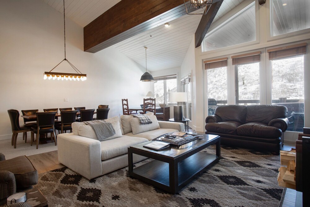 Trail's End Lodge at Deer Valley Resort - Three Bedroom Residence with Den and Spa #303 3 Condo