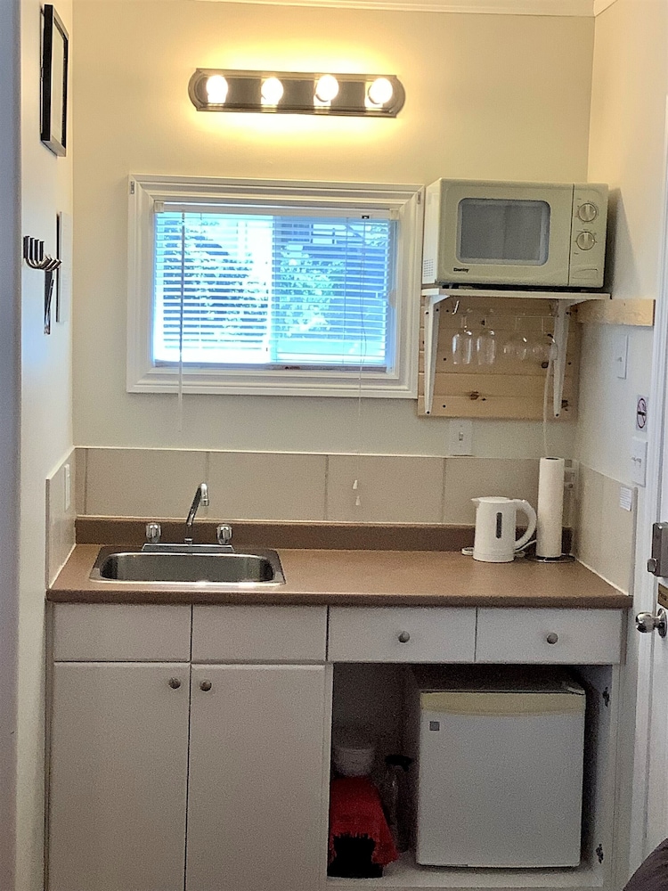 Ellis House B&B, Niagara Falls - Image 5