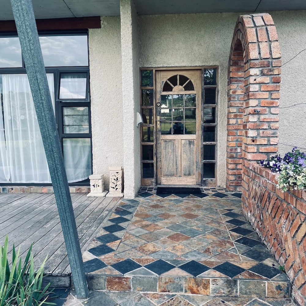 Sandpebbles Estate