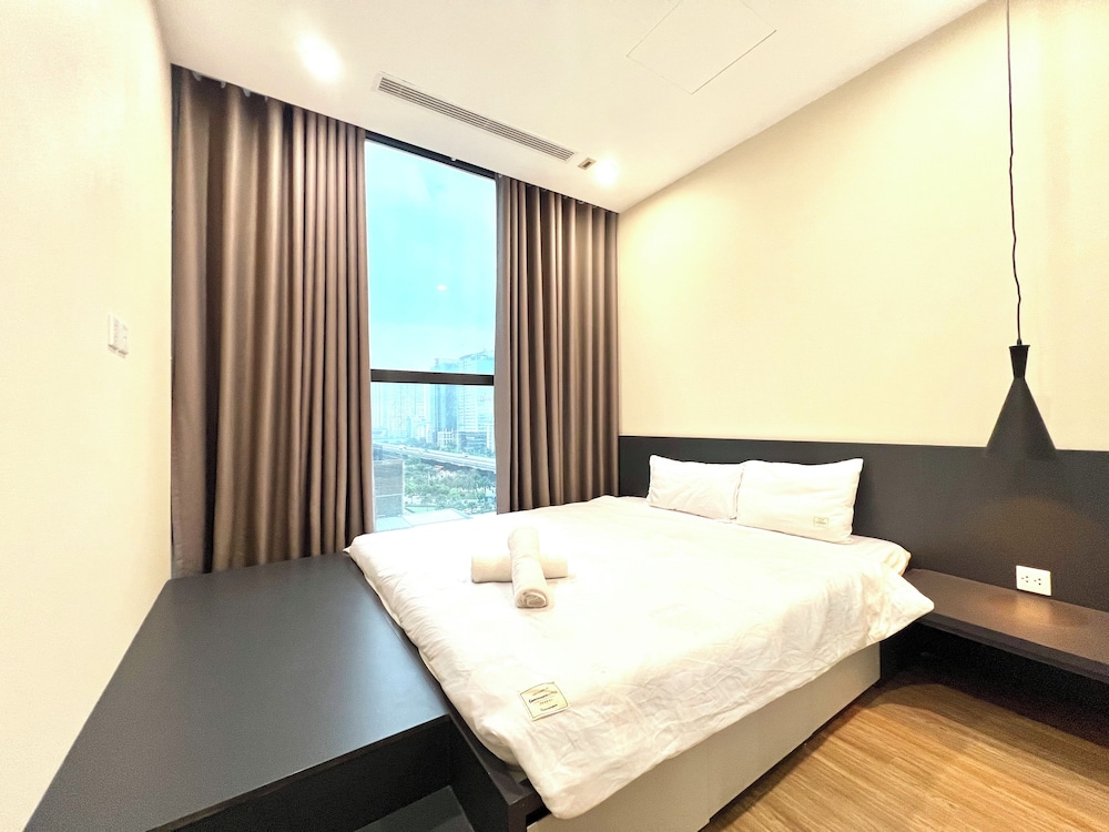 Luxhousing Vinhomes Skylake