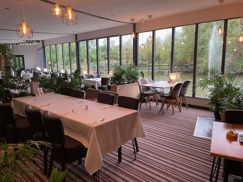 The Waterfront Lodges