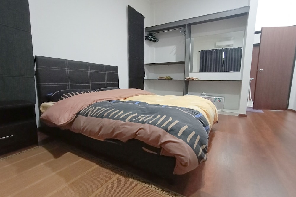 OYO 90203 Emma Sukma Homestay photo 5