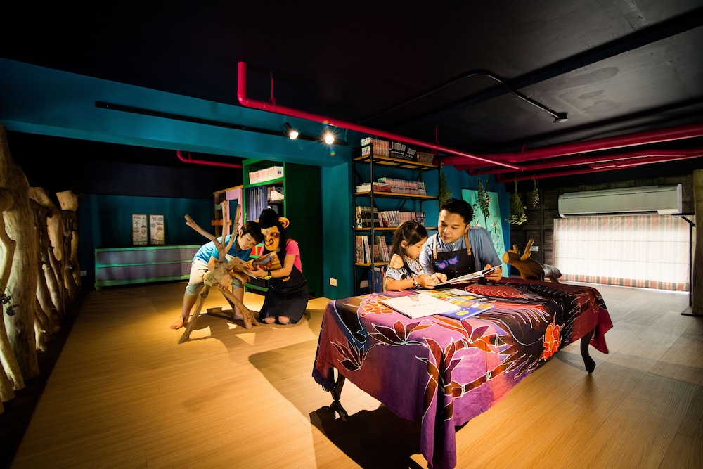 Fly Inn Yilan