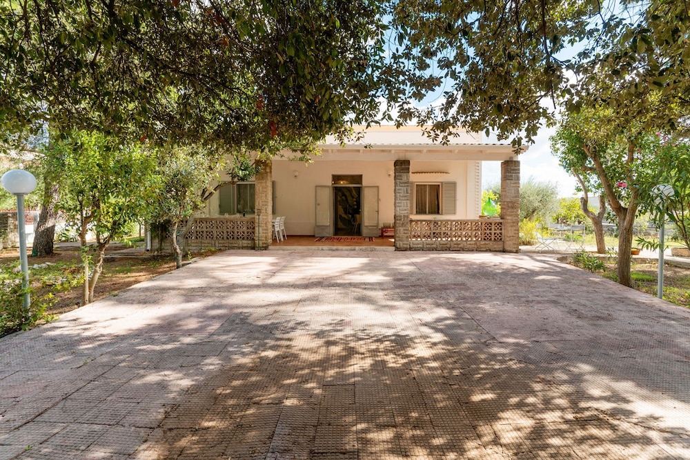 Villa Nuvole Bianche con Piscina by Wonderful Italy