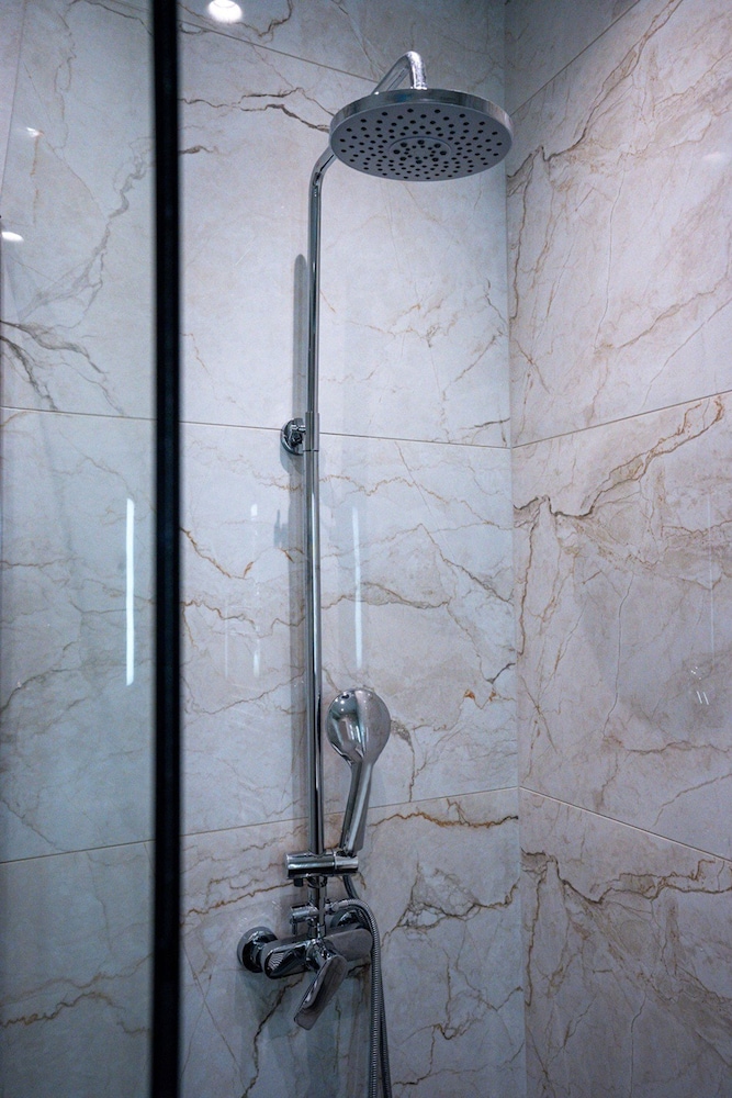 Elegant Flat 5 Walk to Metro Panormou