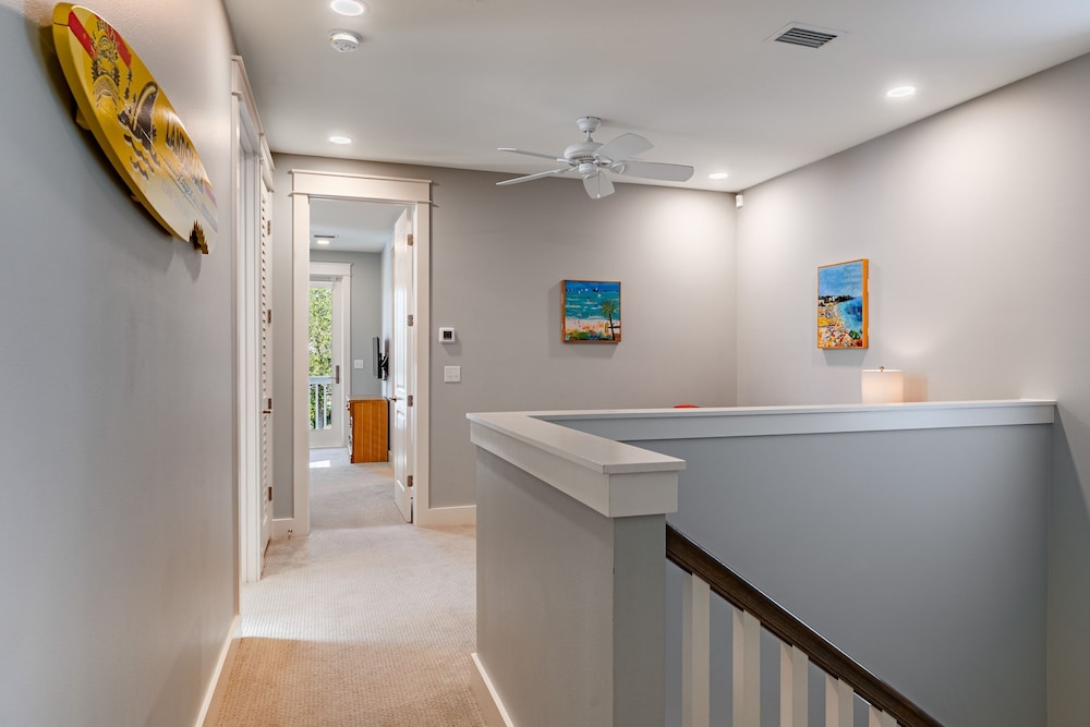 Gulf Coast Gem by Avantstay 3 Blocks to Beach Town Plaza Community Pool