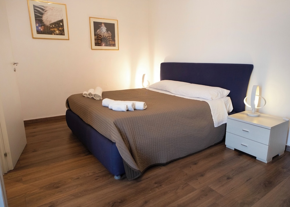 Zurria Rooms