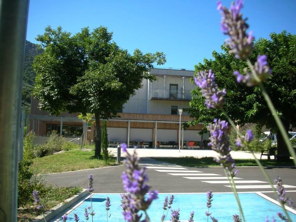 Photo 43