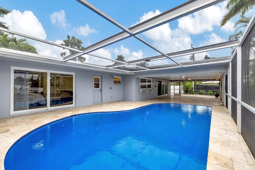 Waterfront Paradise Chic 3 BDR