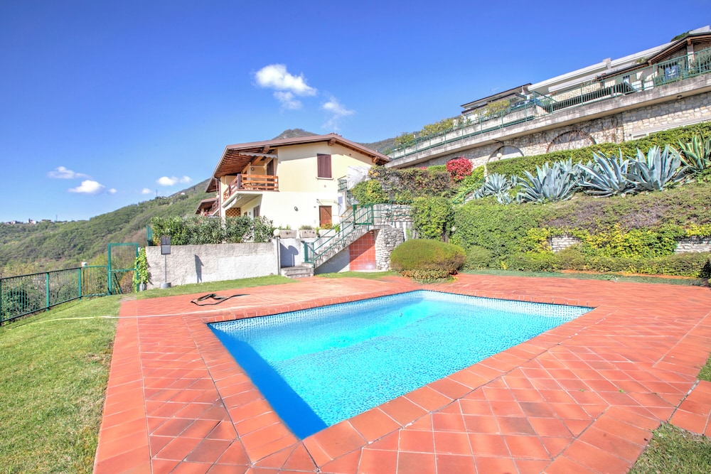 Amirovista-garden, Lake View, Shared Pool