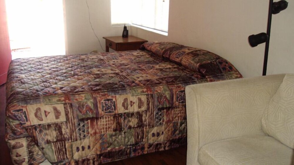 La Siesta Motel