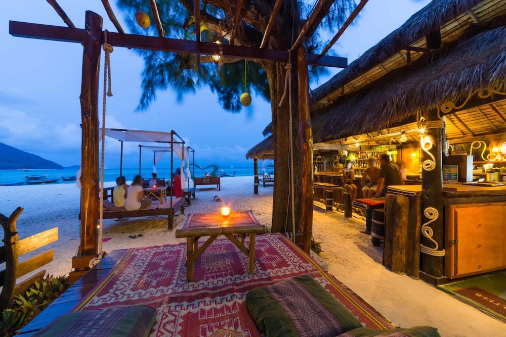 Lipe Beach Resort