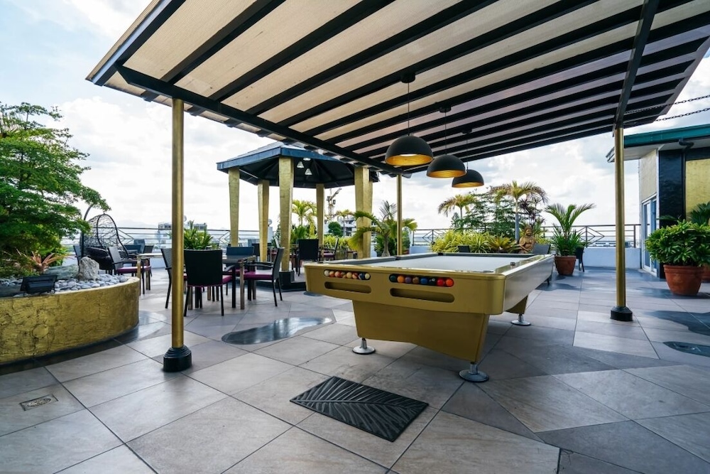Kandi Suites 2BR with private Jacuzzi