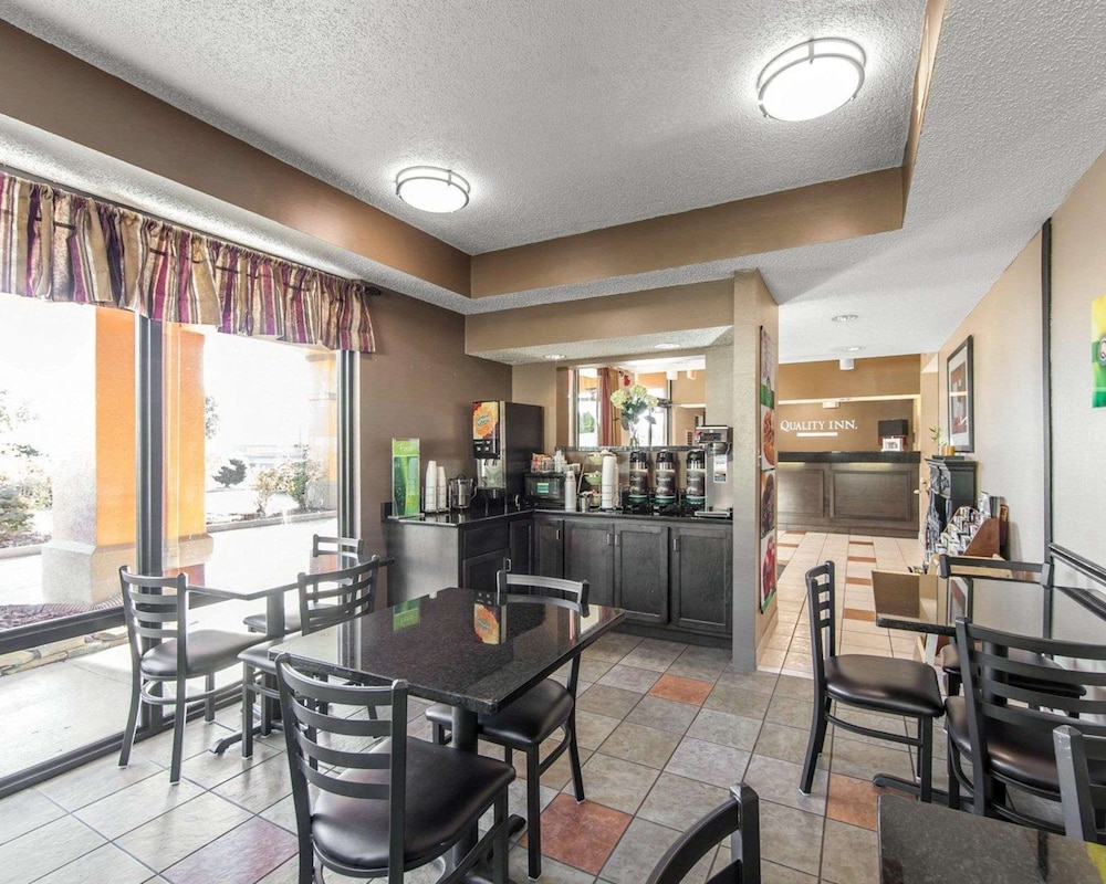 Quality Inn Johnson City near Downtown