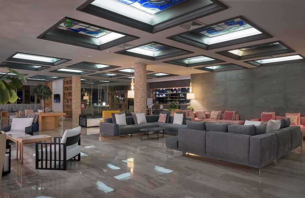 Porto Angeli Beach Resort – All Inclusive