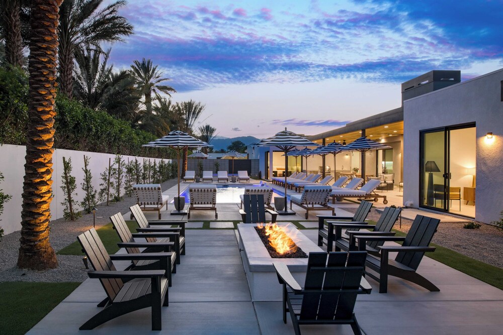 Sleeps 32 2 Villas, Pool, Putting Green+bocce Polo Villas Amara by Avantstay