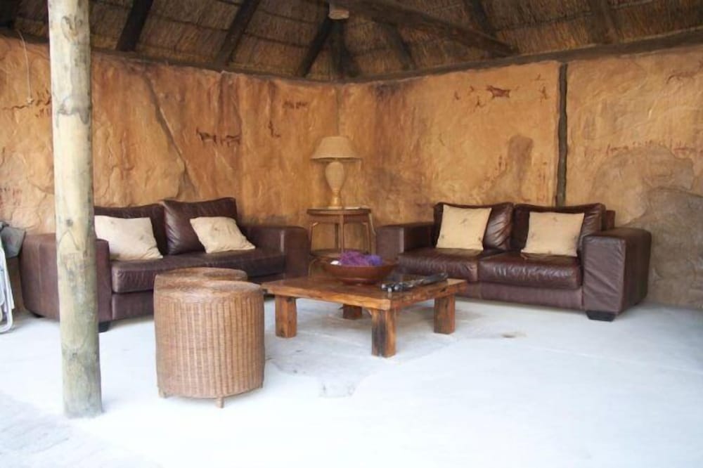 Ko-Ka Tsara Bushcamp