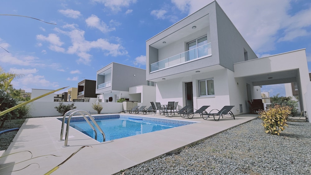 Stay Villa Jasmine in Paphos