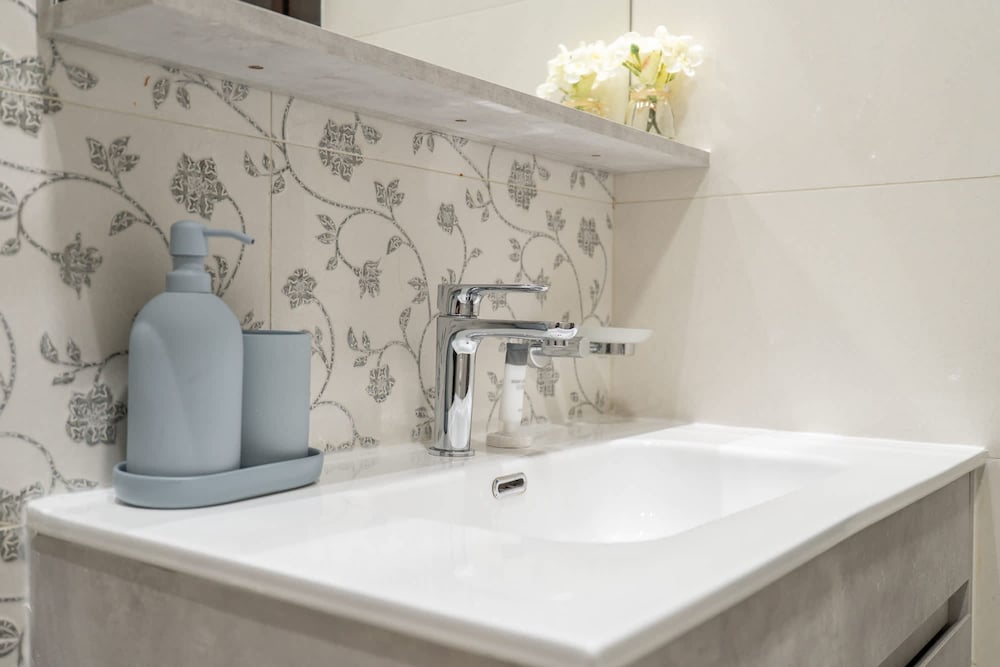 Magnificent and Elegant Studio in Al Barsha South