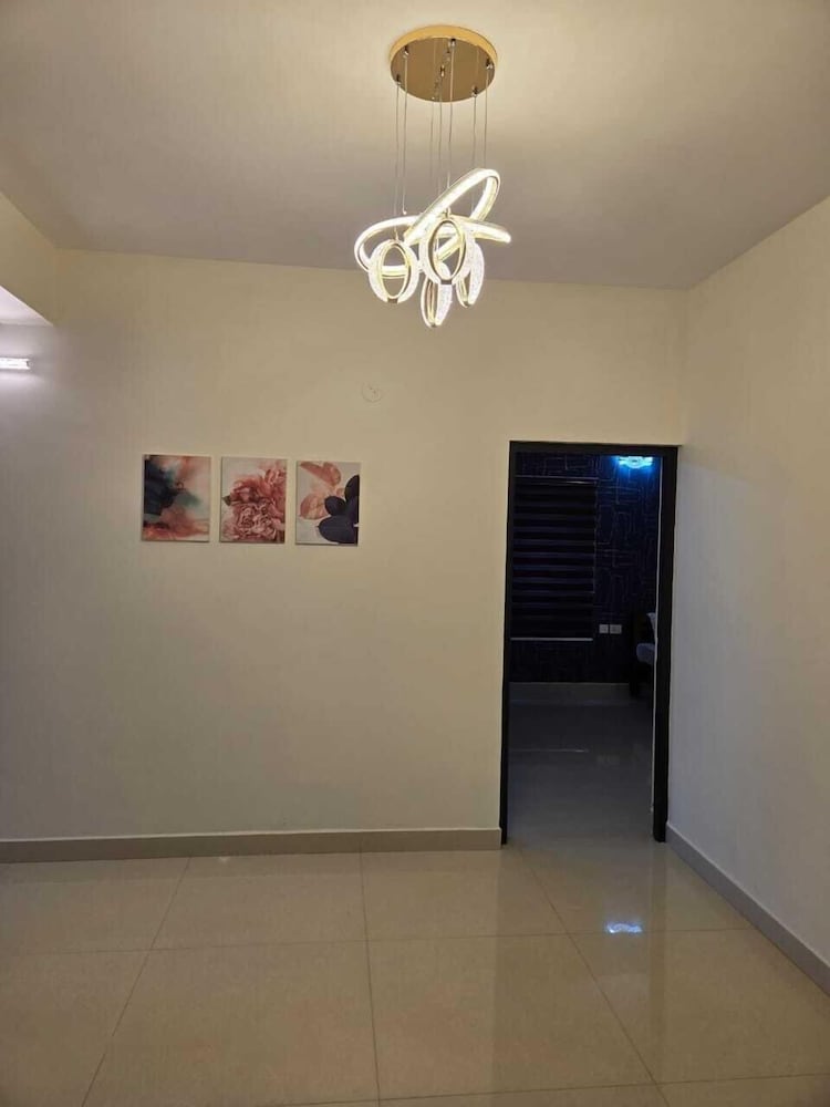 Centur Apartments