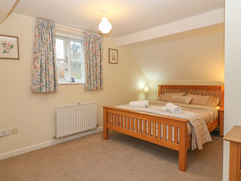 Orchard Cottage view 2