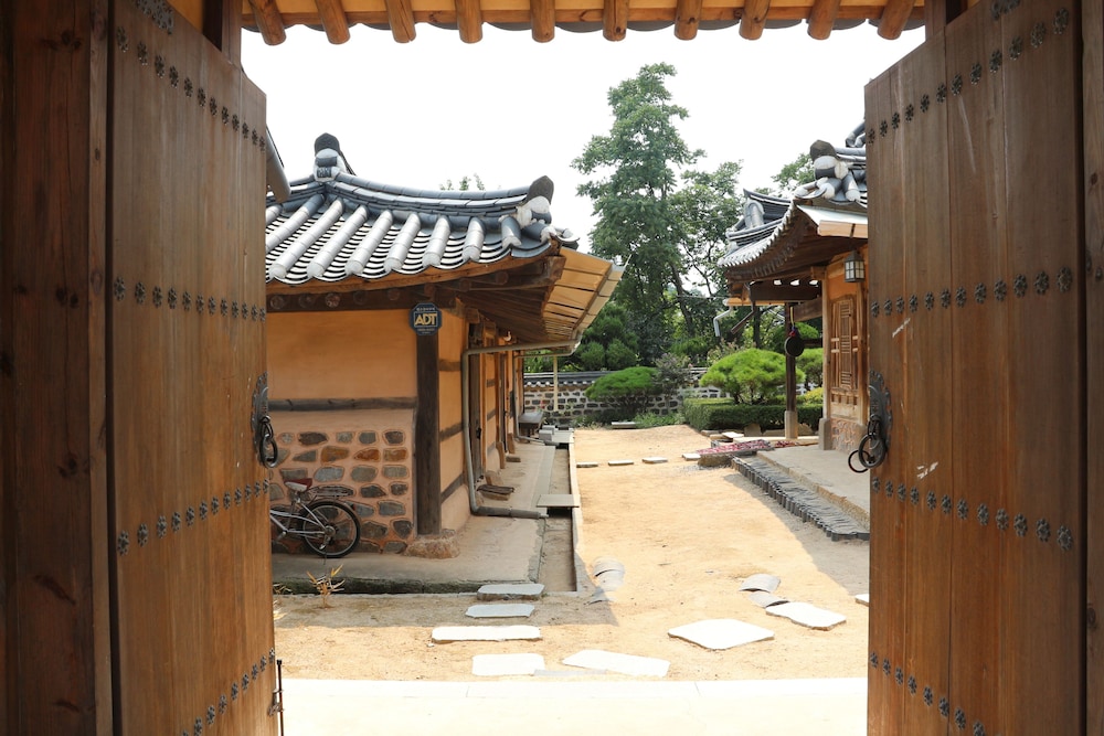 Gyeamgotaek