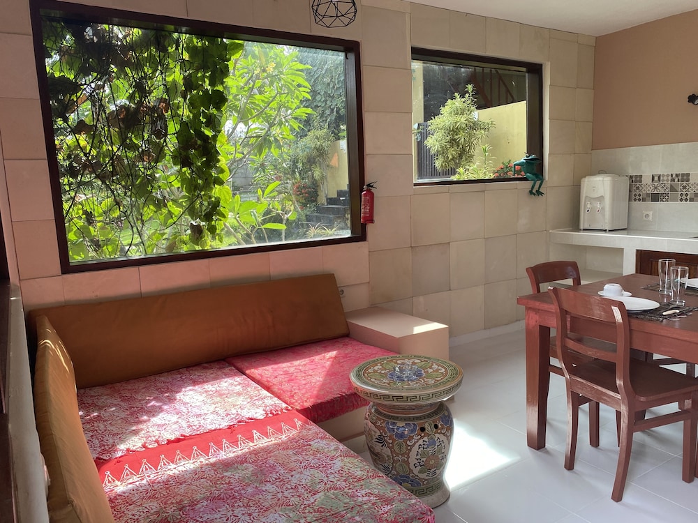 Villa Anjing 2