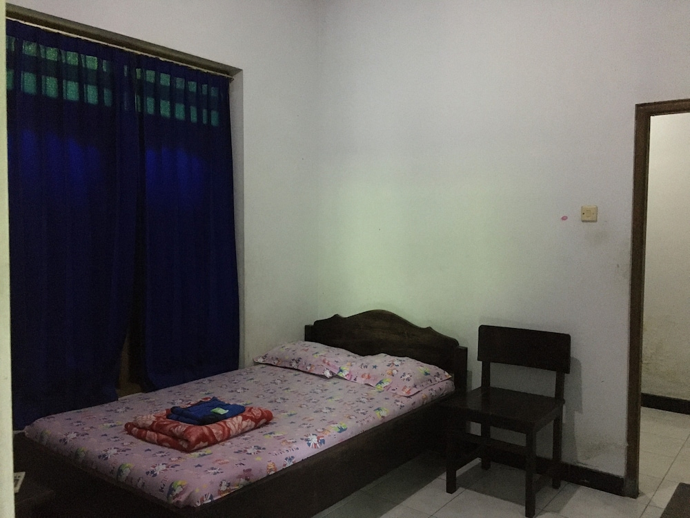Penginapan Cipto Wening view 3