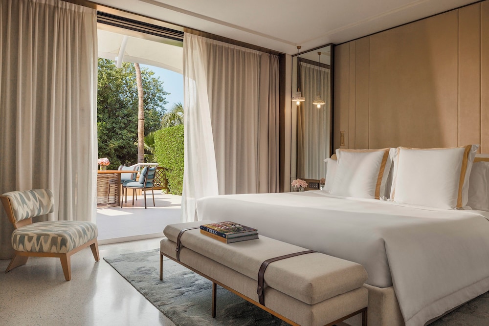 Jumeirah Beach Hotel Dubai - Image 5